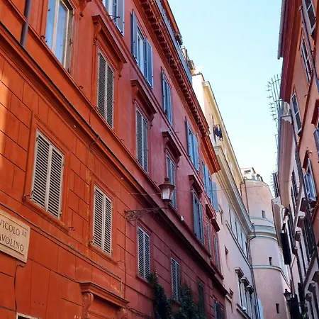 Luxury Sabina 50 Mt From Trevi Fountain * רומא