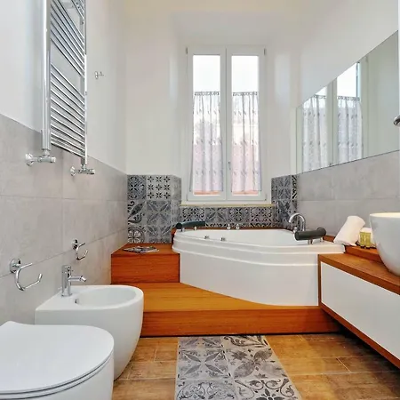 Luxury Sabina 50 Mt From Trevi Fountain *