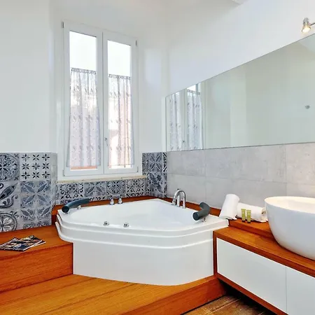 Apartment Luxury Sabina 50 Mt From Trevi Fountain
